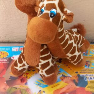 Jirafa de peluche
